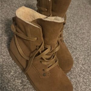 Women's Bearpaw Suede Boots